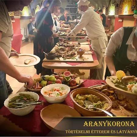 Отель Aranykorona Мишкольц
