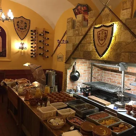 Отель Aranykorona *