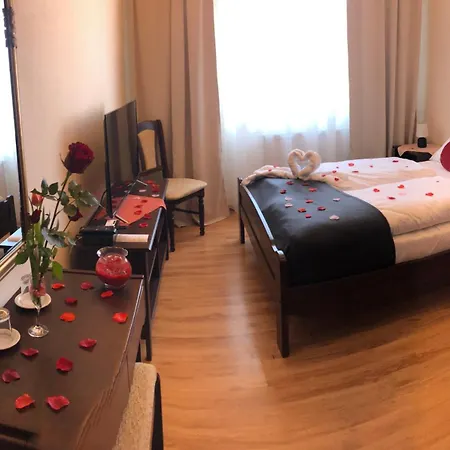 Отель Aranykorona Мишкольц