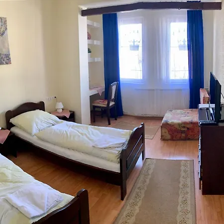 Aranykorona Otel