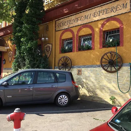 Aranykorona Hotel