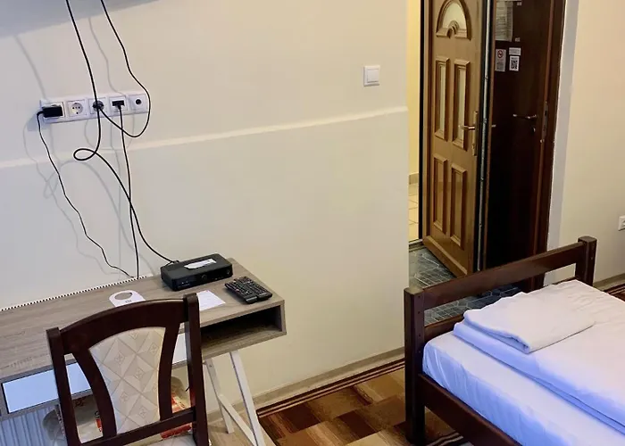 Aranykorona Hotel *